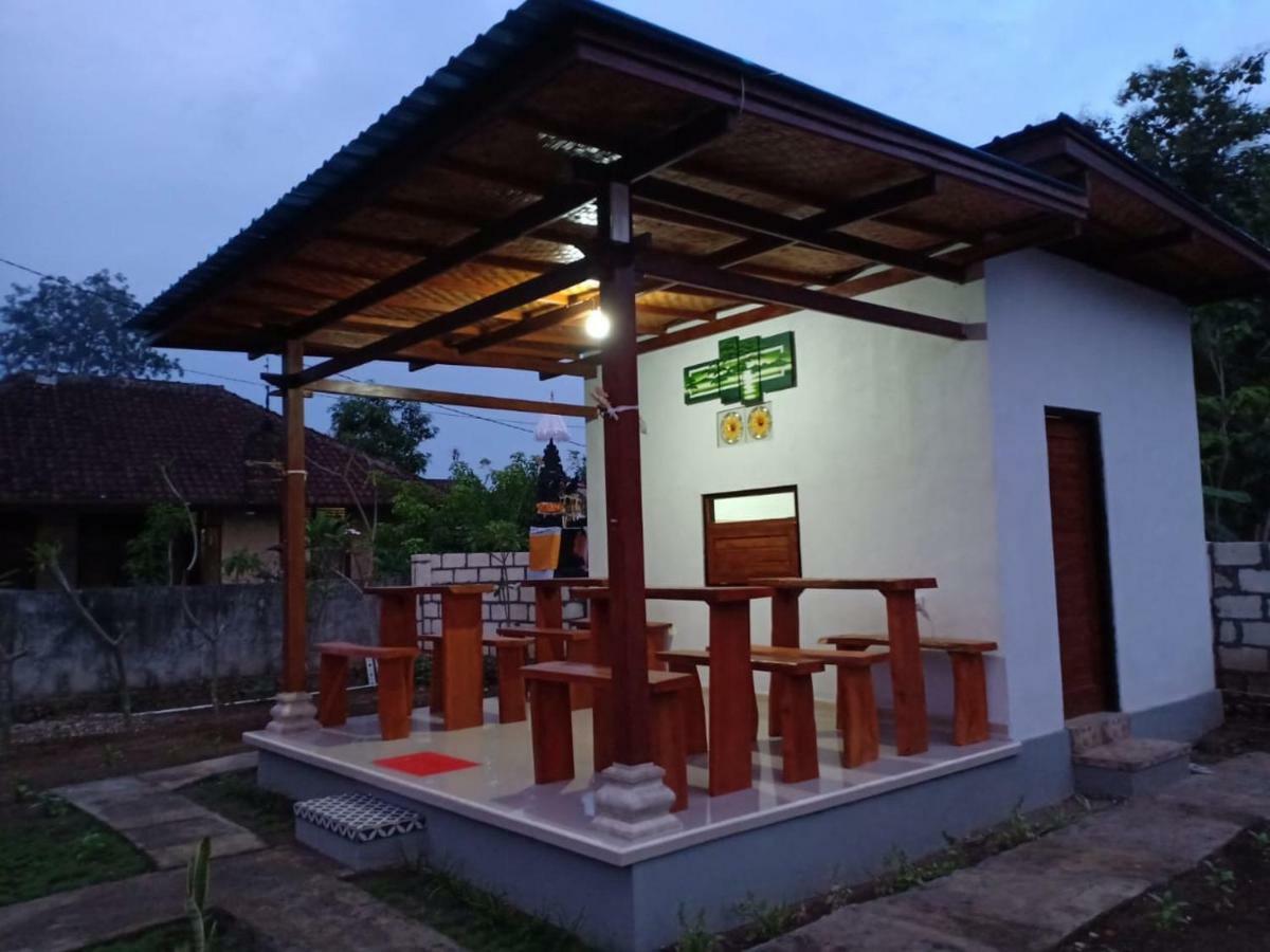 Santhi Guna Bungalow Toyapakeh ภายนอก รูปภาพ